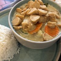 Green curry with vegetables and “chicken”  at September Vegan Food in Wellington