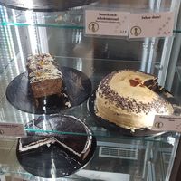 Vegan cakes at Katzentempel - München in Munich