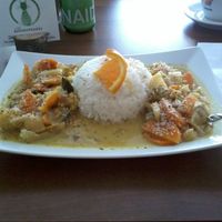 Vegetable curry and rice at Katzentempel - München in Munich