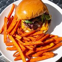 Burgers 🌱 at ON THE RUN Vegan in Miami