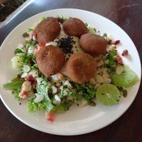 Falafel Salad with Quinoa & Hummus at Cafeteria Veggie Carimbó in Playa Zipolite
