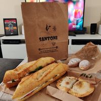 Take away at Santoni - When food is the solution in Barcelona