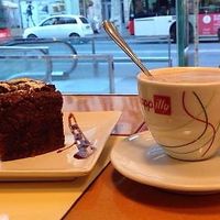 Coffee at Santoni - When food is the solution in Barcelona