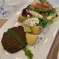 Bun-less burger  at Santoni - When food is the solution in Barcelona