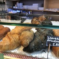 window display at Santoni - When food is the solution in Barcelona