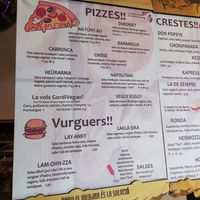 Vegan pizza and burger at Santoni - When food is the solution in Barcelona