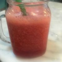 Lovely juices made fresh 🌿 at Santoni - When food is the solution in Barcelona