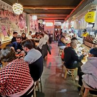 Cozy atmosphere inside at Natsu Ramen in Alicante