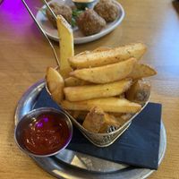 Pommes  at Mama Dut in Bielefeld