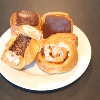 A few pastries of their vegan offer at Patisserie Stefan in Sint-niklaas
