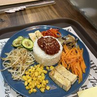 Korean bibimbap at Happy Veggie - 天街素食 in Budapest