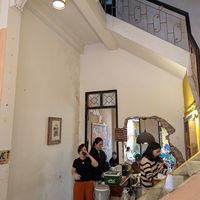 Plenty of seating at Chay Vỉa Hè in Hanoi
