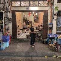 Front at Chay Vỉa Hè in Hanoi