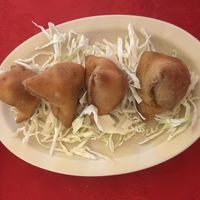 Veg somosas - good   at Everest Chilli Pepper in Roseville