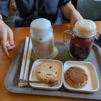 טעים! at FOURBEANZ in Jeju