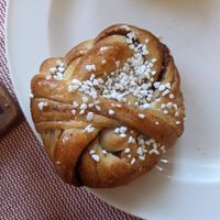 Kanelbulle - 4/5 at Almas Café AB in Borlaenge