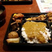 Medium lunch buffet plate!  at It's Vegetable in Tokyo