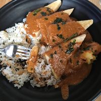 Butter chicken at Invitation V in Montreal