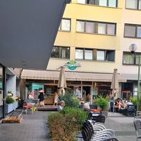 Exterior of store #Veganuary at Granatella Eis in Bonn