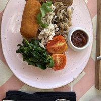 Vegan shala breakfast - Scrambled tofu, vegan sausage, mushrooms  at Dots Bay House in Dikwella