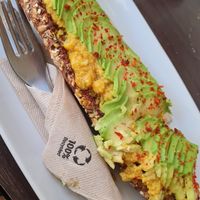 Tartine with tofu and avocado at Kaizen Vegetariano in Torrevieja