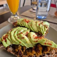 Scrambled tofu and avocado sandwich at Kaizen Vegetariano in Torrevieja