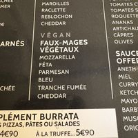 Kiezen uit kazen en veggies  at Lou in Lille