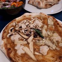  at Meow Pizzeria Verde in Innsbruck