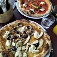  at Meow Pizzeria Verde in Innsbruck