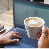 Un lugar super tranquilo para trabajar mientras tomas un café o algo fresco at Bloom Market in Buenos Aires