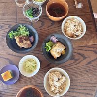 Photo is of two “sets”  at Aomugi in Odawara