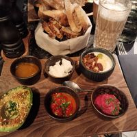 Veganes Frühstücksteller at La Sonett in Gmunden