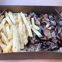 Oyster mushroom sand chips at Mushroom in Thessaloniki