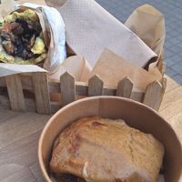 Mousakas e Sanduíche de cogumelo at Mushroom in Thessaloniki