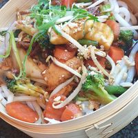 Udon Nudeln mit Gemüse, Tofu und Seitan at Restaurant No. 90 in Peine