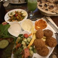 Falafelteller & batata harra   at Dunya in Mannheim