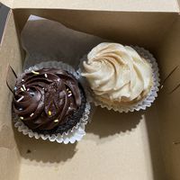 Cupcakes at The Flying Cupcake in Indianapolis