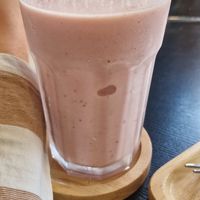Strawberry oat milkshake at Snooze in Bangkok