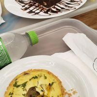 Quiche de alho poró e brownie at Veg Veg in Curitiba