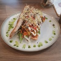 Spicy cauliflower focaccia 🌱 at Koek van Nouk in Arnhem