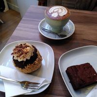 Chai latte, hazelnut cream and brownie at Koek van Nouk in Arnhem