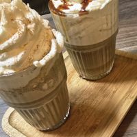 Pumpkin spice latte & Karamel Frappe at Koek van Nouk in Arnhem