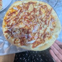 vegan bbq chicken small pizza at Midtown Pizza in Dallas