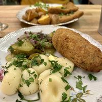 Mock-Chicken mit schlesischen Kartoffel-Dumplings & Saure-Gurken-Salat ⭐️⭐️⭐️⭐️⭐️  at Vegan Friends Kitchen in Warsaw