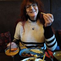 Enjoying the creamy hummus & olives 🤤 at Lezzet in Scarborough