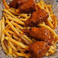 Vegan wings and cheese fries at That Weird Place in Amarillo