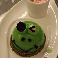 Dessert! Frog Prince - made with green apple.. Not too sweet, taste is just so nice!!!   at JenDow - Lian Shiang Jai 莲香斋 in Shanghai