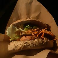 Burger at Loving Hut Express in Antwerpen