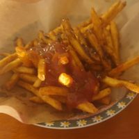 Fries 6/10 nothing special and overpriced at Yo La Tengo - 뮤직펍, 욜라탱고 in Daejeon