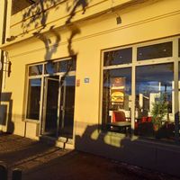  at Korner's Burger in Narbonne